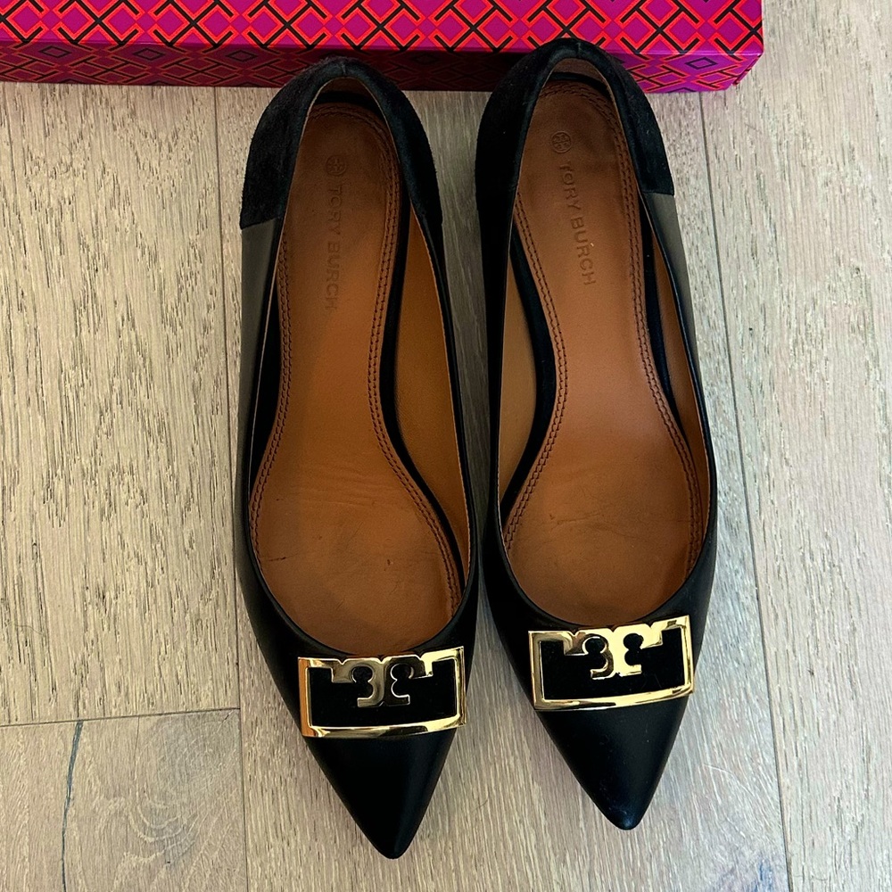 Tory Burch GiGi Pointed Toe Loafers Size 7.5